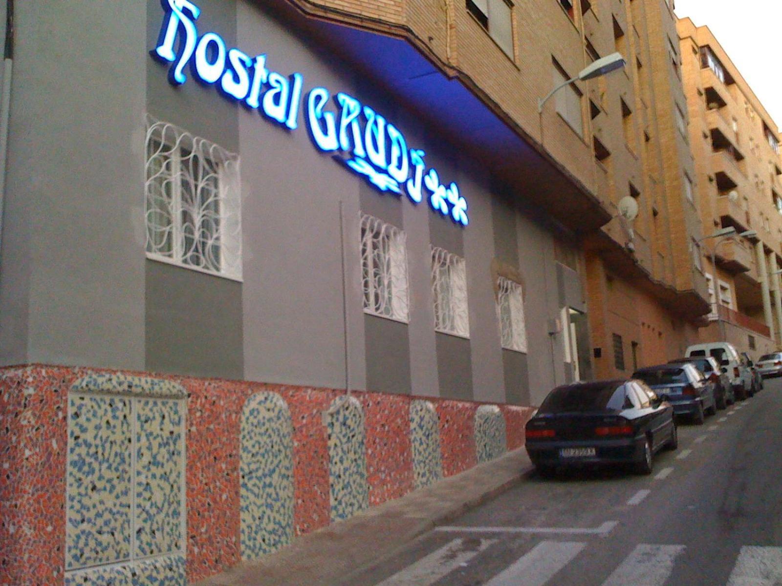 Hostal Gaudi Cuenca 쿠엥카 외부 사진