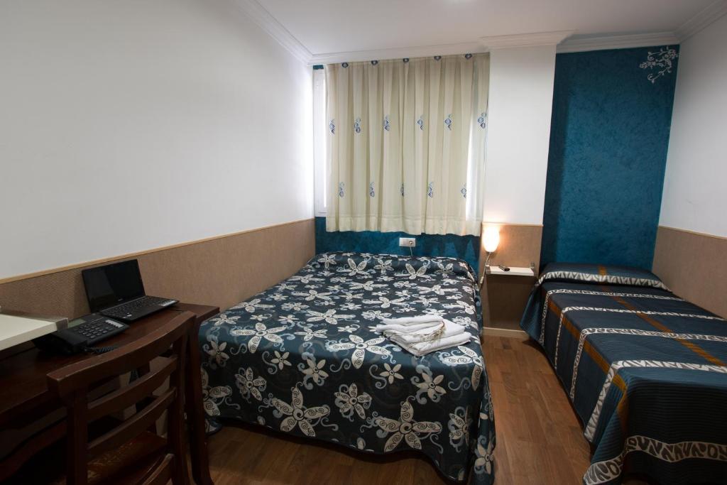 Hostal Gaudi Cuenca 쿠엥카 외부 사진